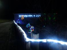 Nová vánoční výzdoba v obci Kozlany